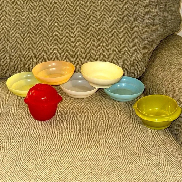 Vintage Tupperware Bundle Plastic Serveware Assorted - Picture 4 of 16